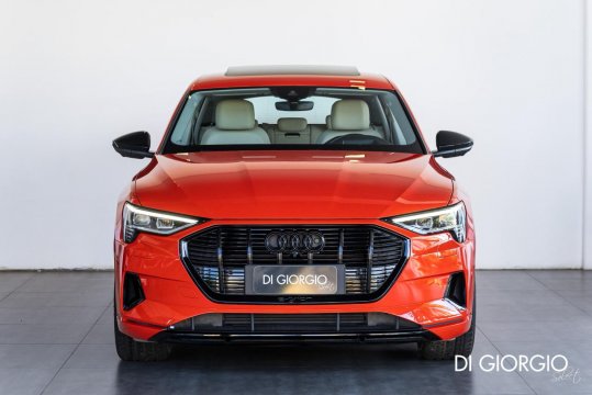 E-TRON Performa. Black Aut. - 2021/2021